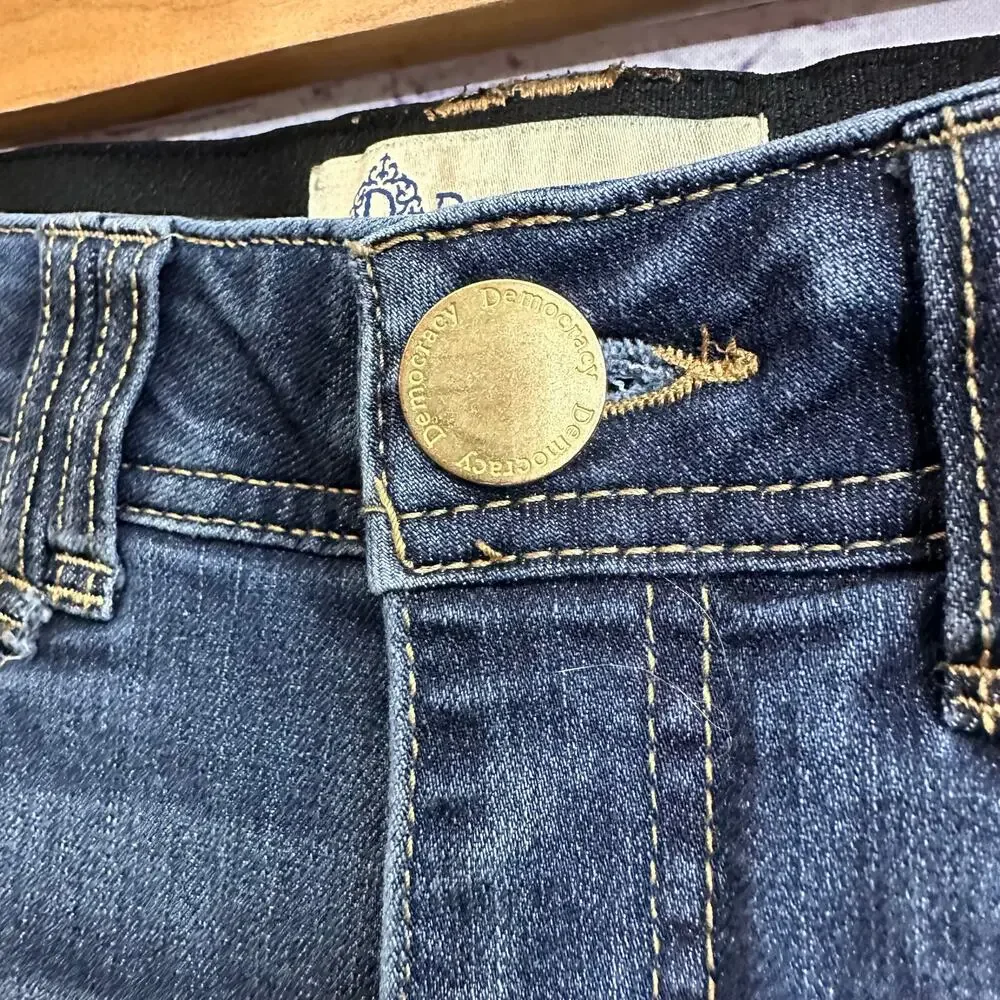 Democracy Dark Wash Skinny Jeans AB Technology Women's Size 2 Stretchy